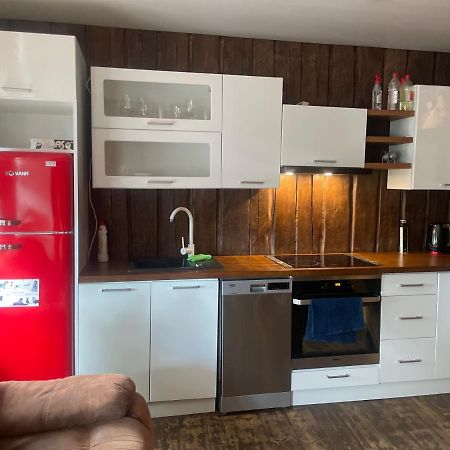 Terassiga Korter Pärnu Esterno foto